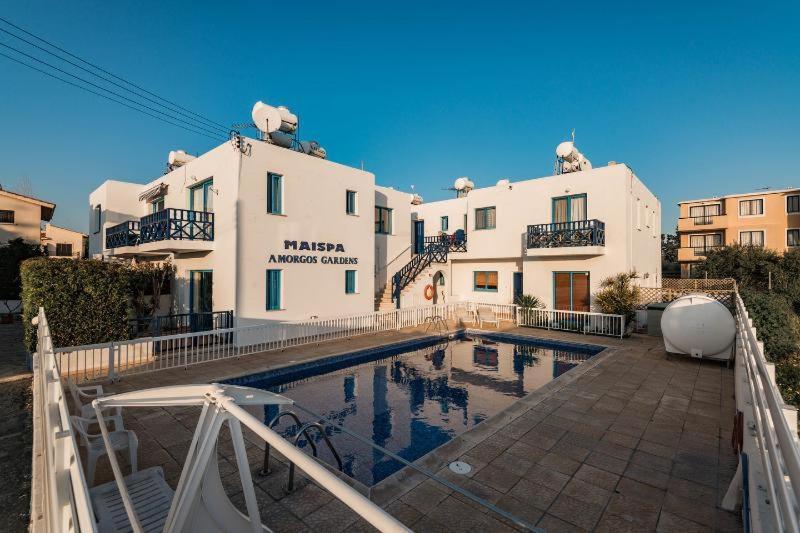 Appartement Central Gem - 10 Min Walk To The Sea, Harbor And Mall à Paphos Extérieur photo