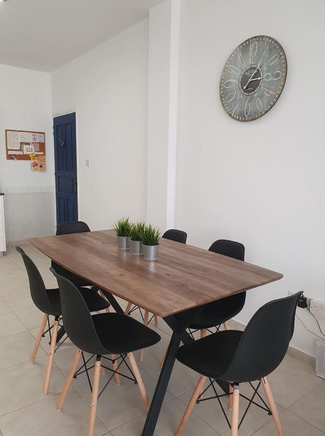 Appartement Central Gem - 10 Min Walk To The Sea, Harbor And Mall à Paphos Extérieur photo