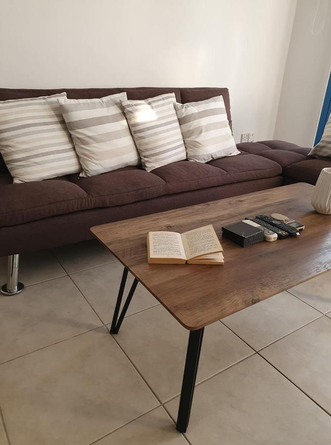 Appartement Central Gem - 10 Min Walk To The Sea, Harbor And Mall à Paphos Extérieur photo
